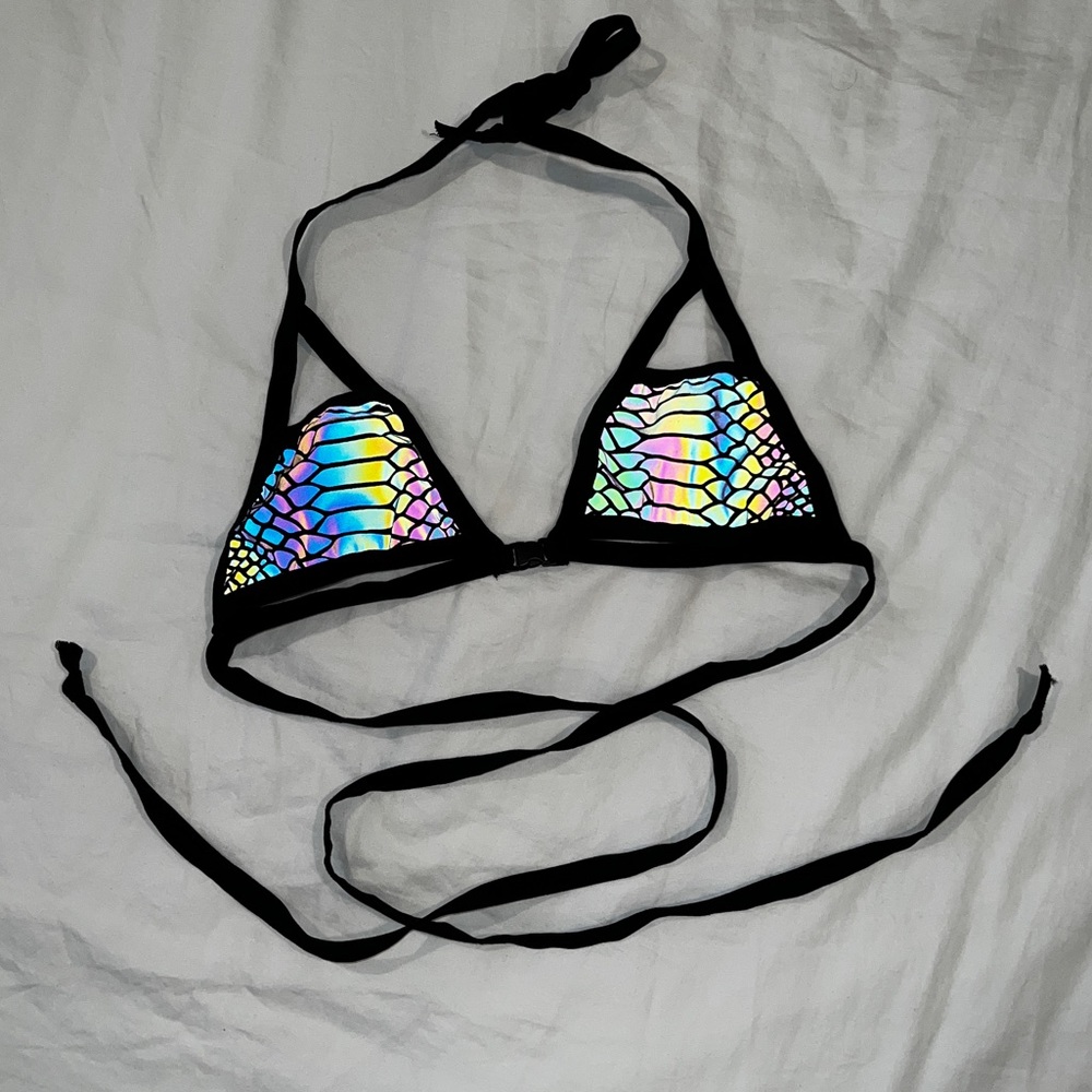 iHeartRaves light reactive/reflective top